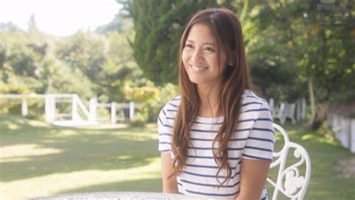 西原里伊奈は何者？経歴と活動を丁寧に読み解くガイド